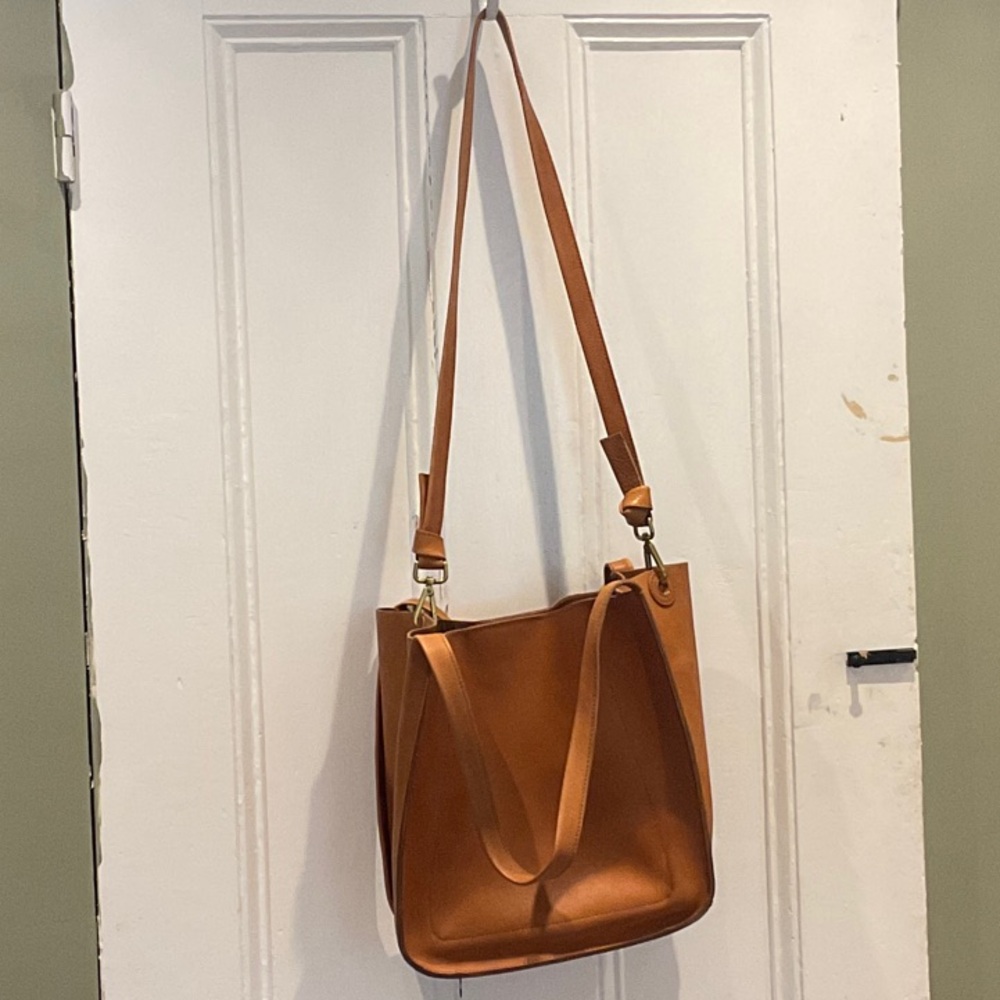 Madewell Sydney Tote in Caramel